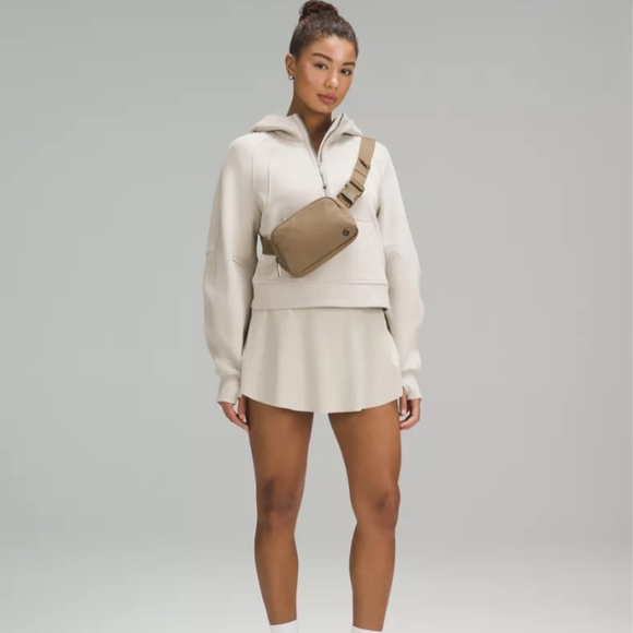 Lululemon Everywhere Belt Bag 1L Canvas Brown - Picture 2 of 13